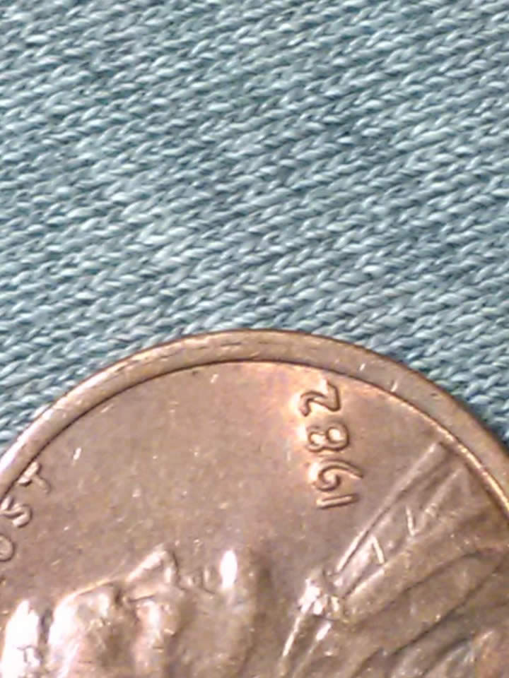 1982-P--LC-With-Misaligned-Obverse-Die